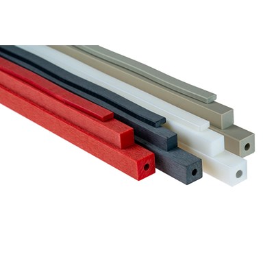 Szpalta czerwona PVC 10x4,5x1400mm - fala